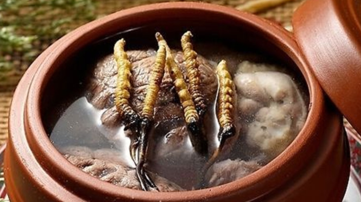 冬蟲(chóng)夏草燉排骨 | 滋補(bǔ)養(yǎng)生的家常做法